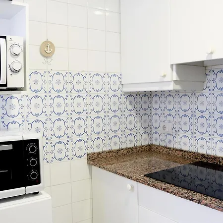 Encantador Con Piscina Y Aire Acondicionado Cerca De La Playa De - Es-160-7 *